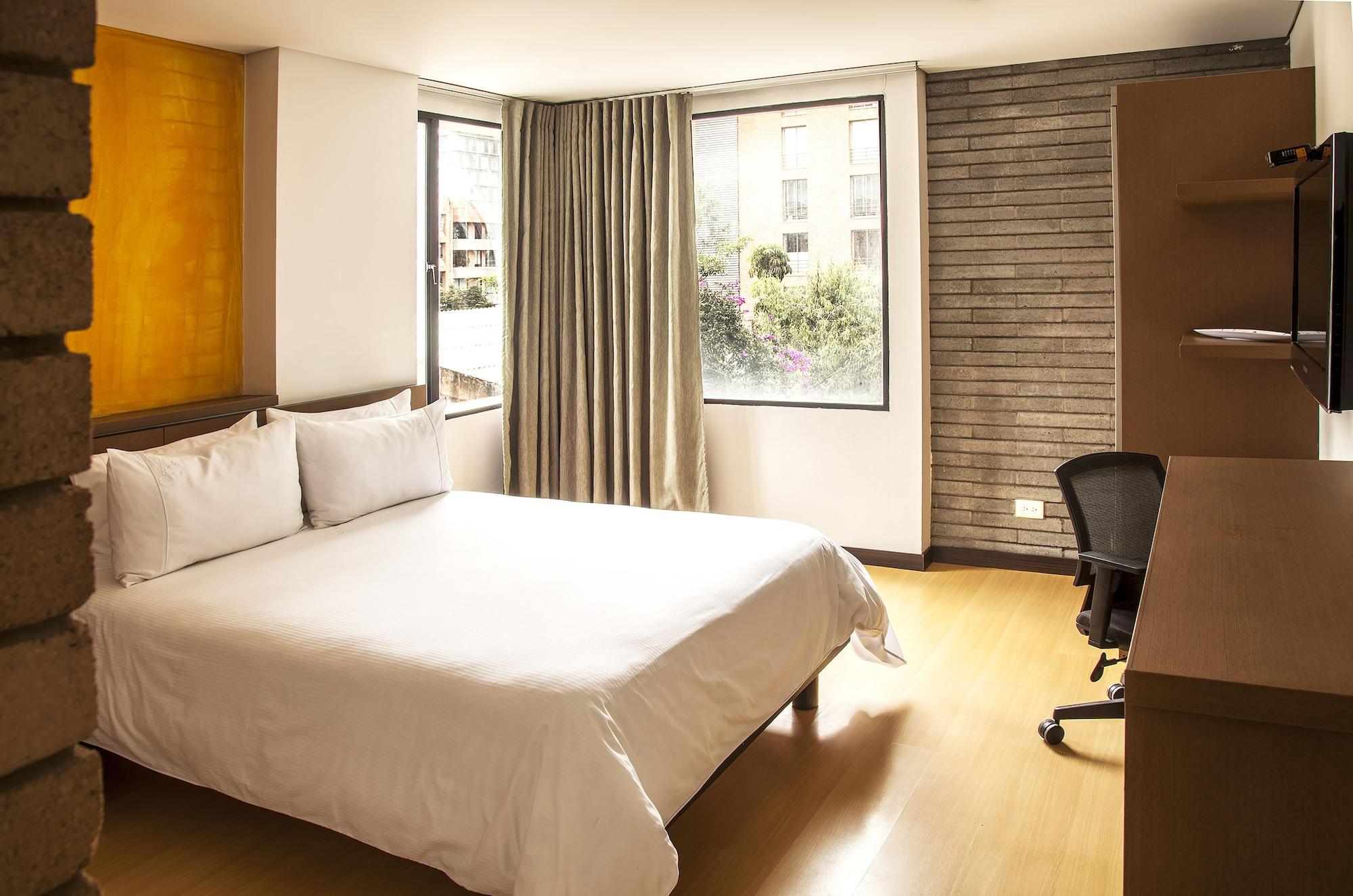 Hotel Viaggio Nueve Tres Bogota Bagian luar foto