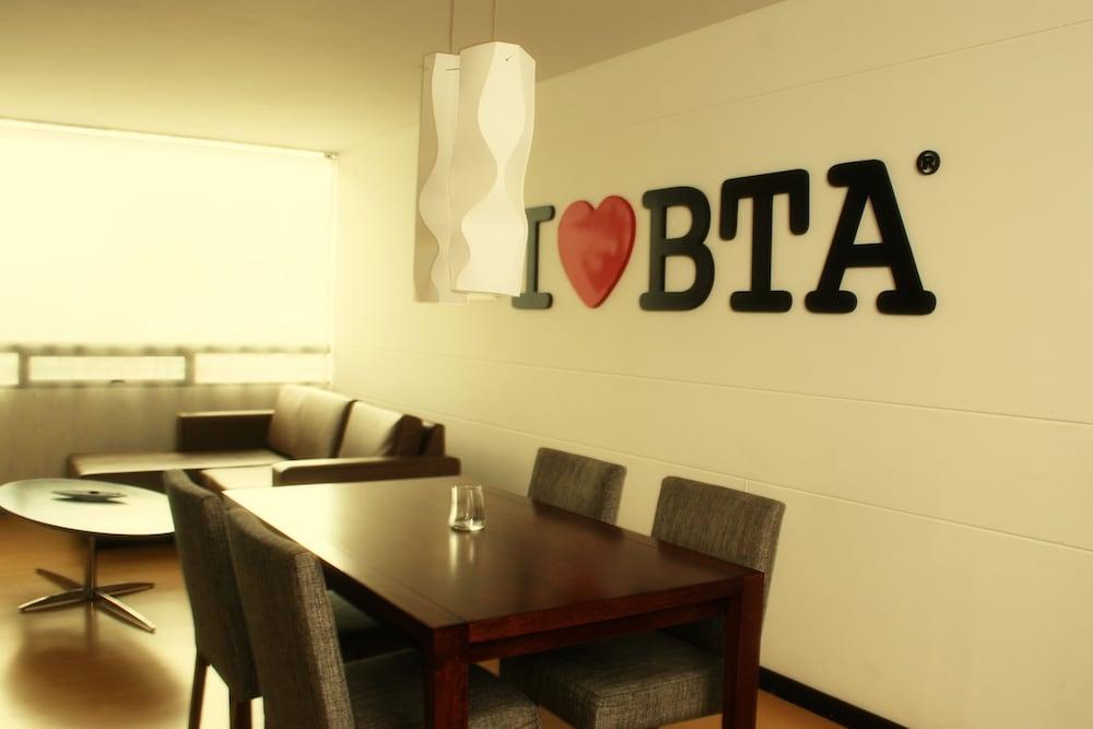 Hotel Viaggio Nueve Tres Bogota Bagian luar foto