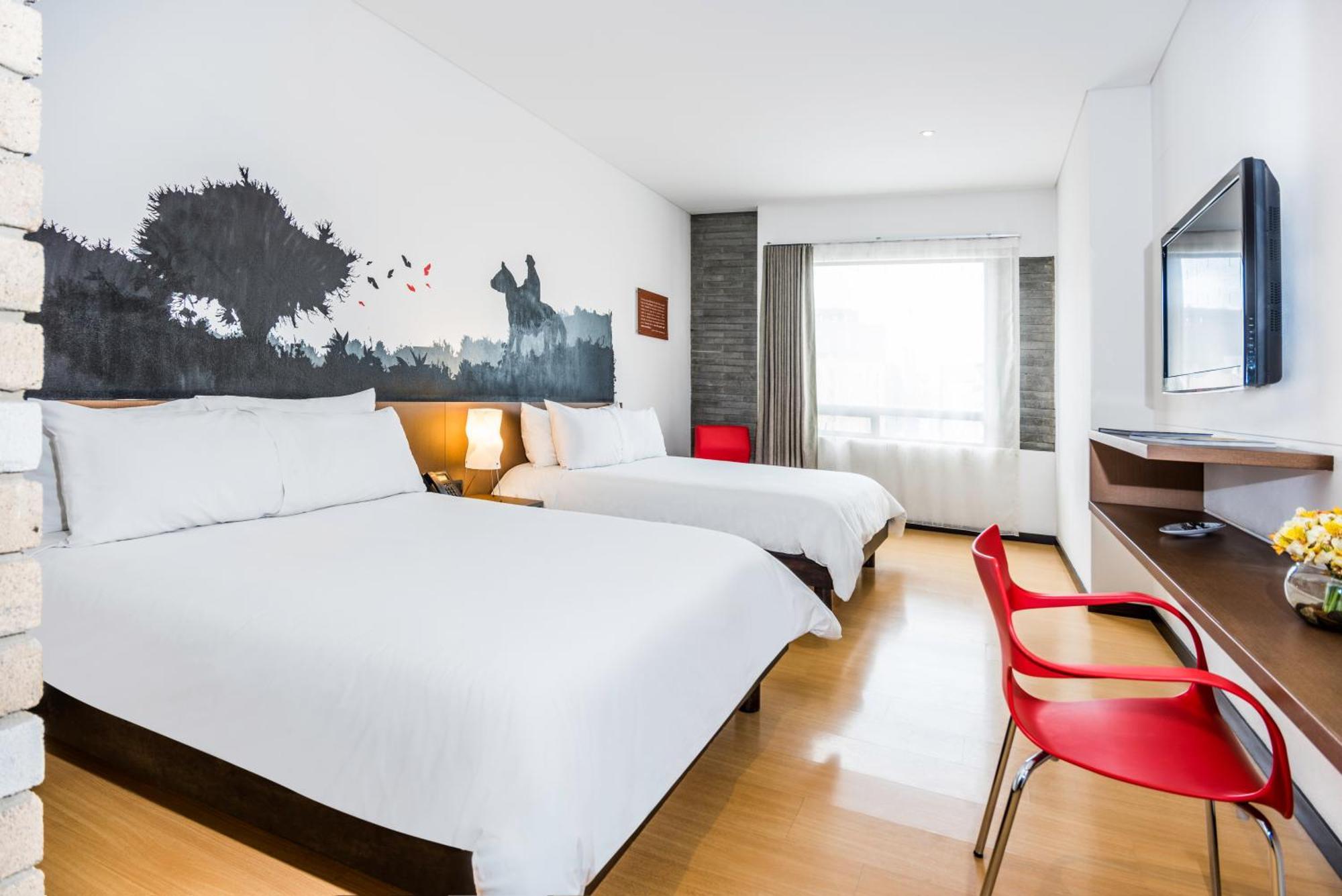 Hotel Viaggio Nueve Tres Bogota Bagian luar foto