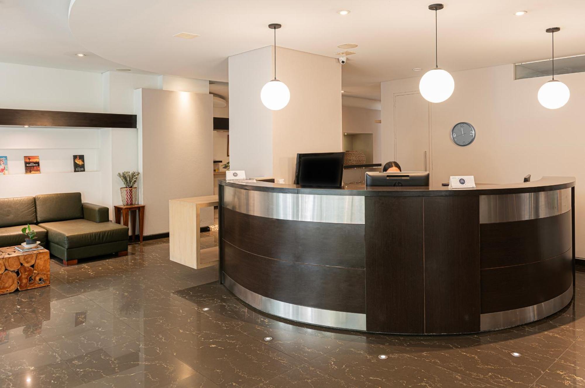 Hotel Viaggio Nueve Tres Bogota Bagian luar foto